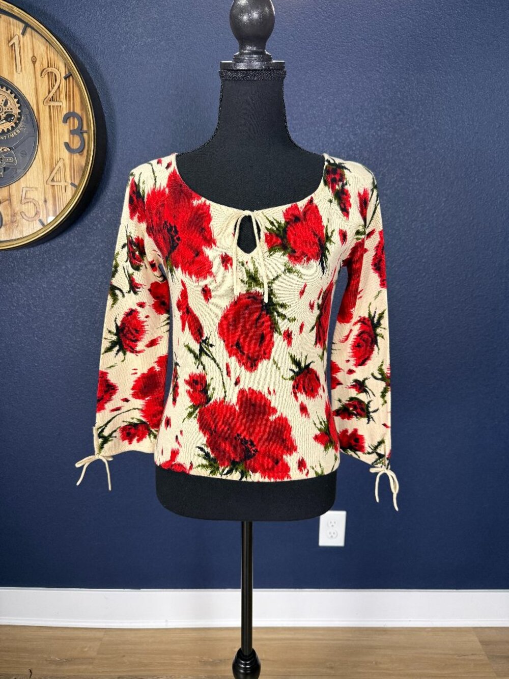 Beth Bowley Anthropologie Cream Red Rose Print Knit Top | XS